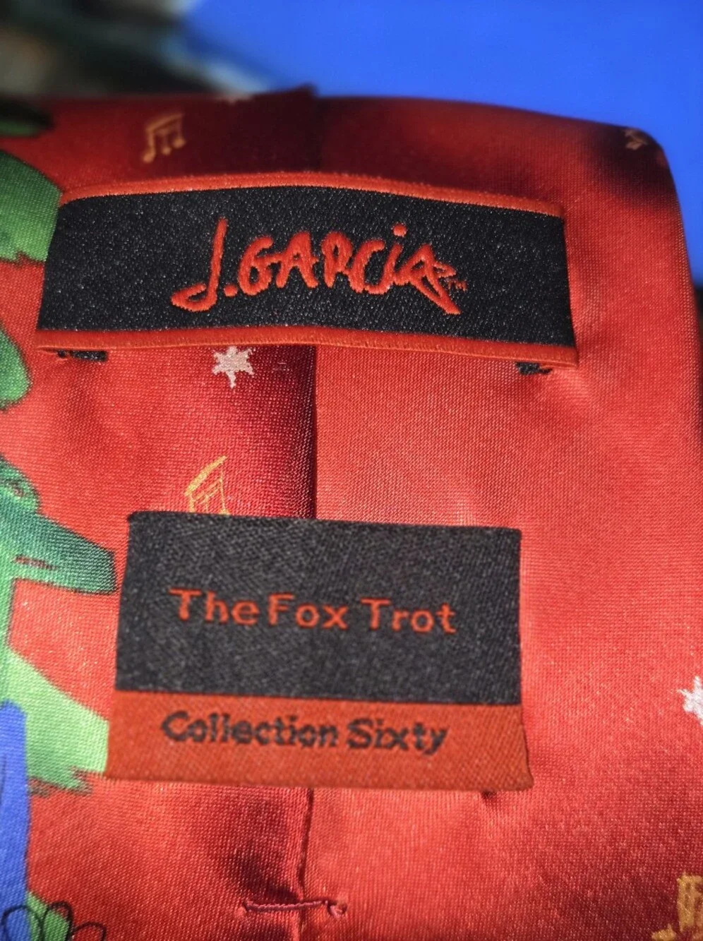 J. Garcia The Fox Trot Collection Sixty Red Santa Christmas Tree Silk Blend New